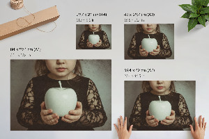 Poszter Dívka s jablkem